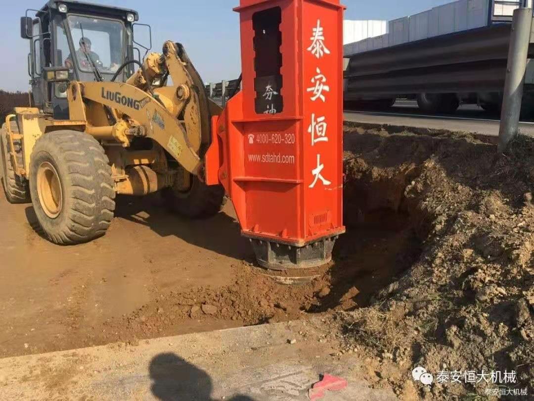 恒大機(jī)械應(yīng)邀出席新臺(tái)高速臺(tái)背、涵背設(shè)計(jì)方案研討會(huì)